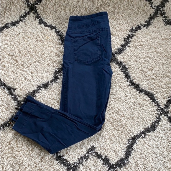 Woman’s Slacks - Picture 2 of 3